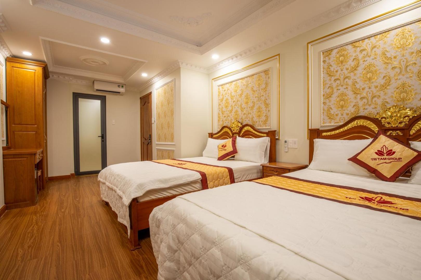 Tri Tam Hotel - Khach San Tri Tam Ben Luc Екстериор снимка